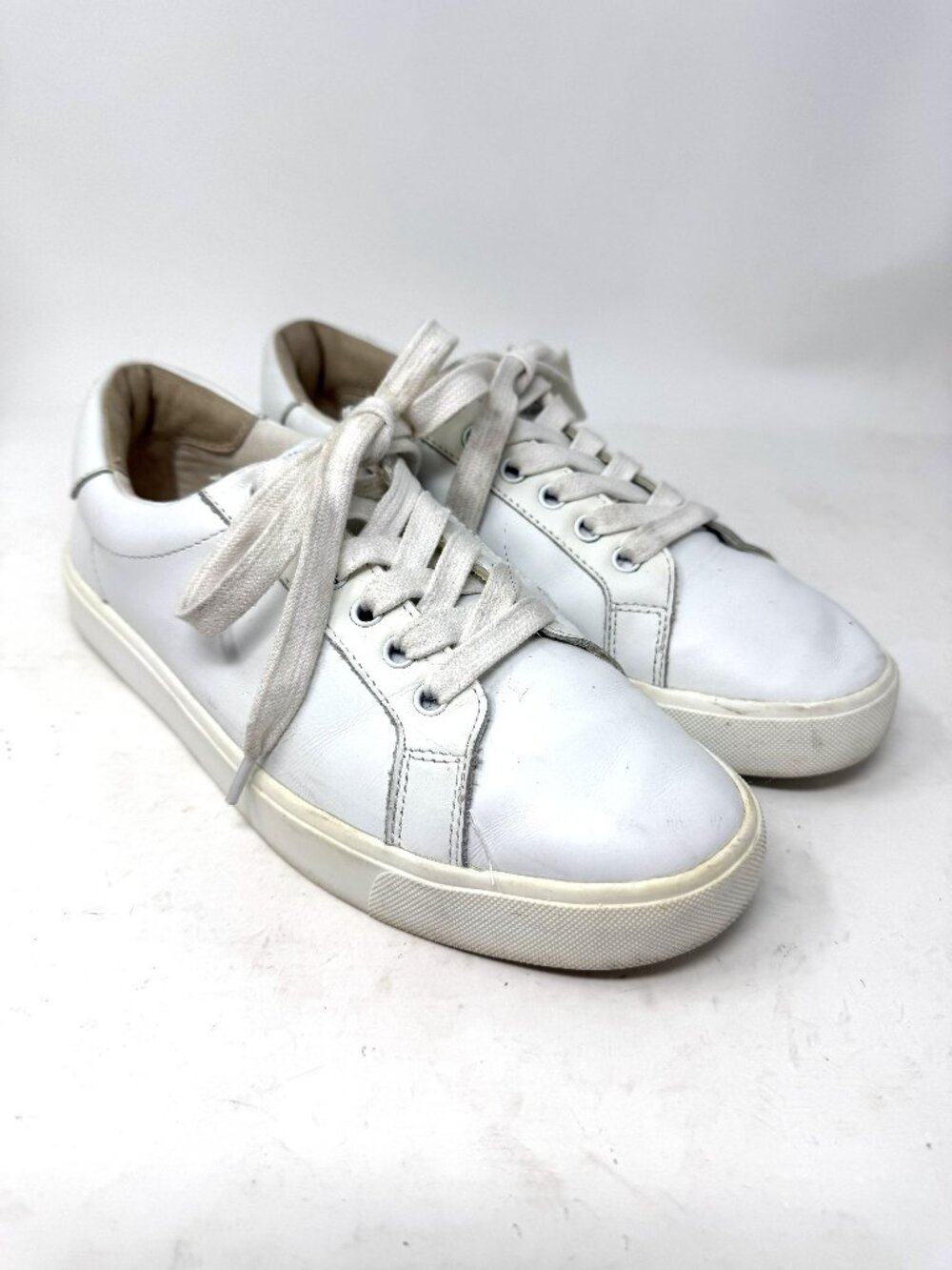 Sam Edelman Woman’s Sneakers sz 8 ½ Ethyl White Leather Lace-Up Shoes